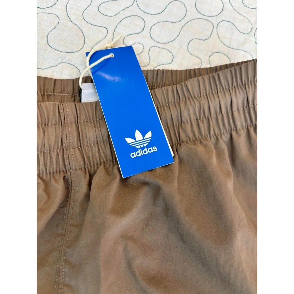 Adidas Originals Mens ESS Woven Cargo Shorts Trace‎ Brown Trefoil Size Small